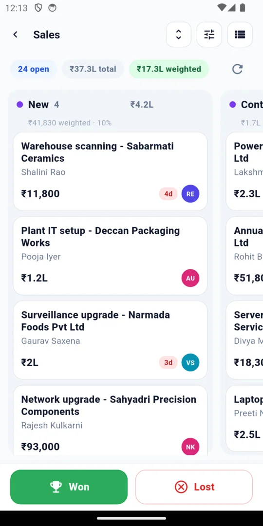 The sales pipeline board with deal cards and buttons for won and lost